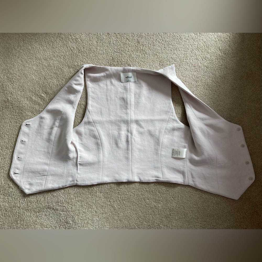 Aritzia Light beige Button-Front Vest - Picture 7 of 11